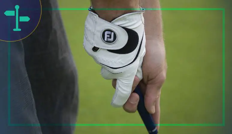 What Hand Do You Wear A Golf Glove On? 1