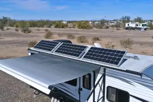 solar powered caravan - featured image
